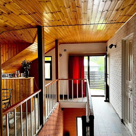 Nino & Irodi'S Guest House Kutaisi Ngoại thất bức ảnh